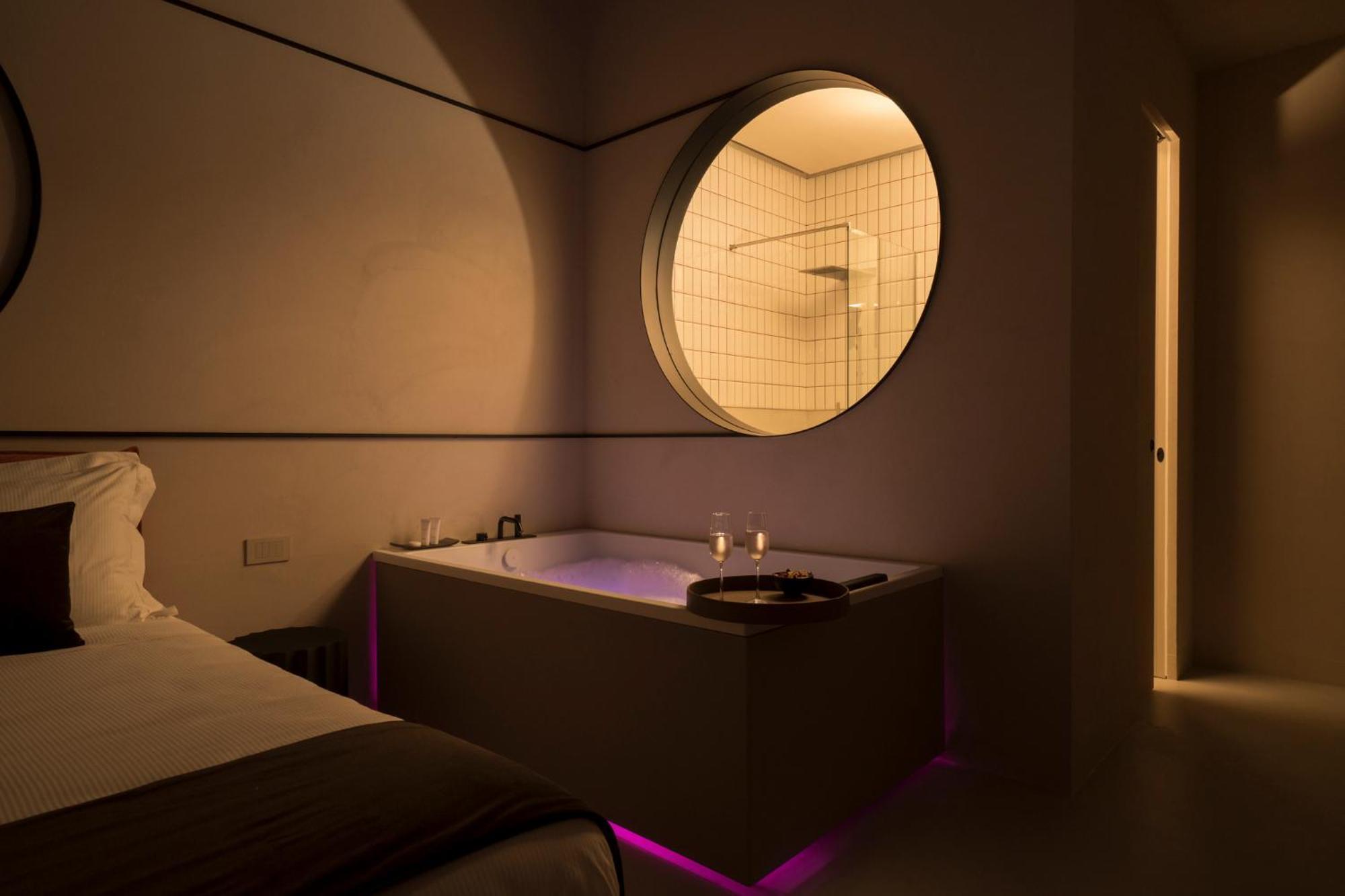 Demetra Luxury Suites ナポリ エクステリア 写真